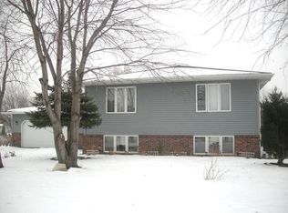 2499 Saint Johns Dr, Green Bay, WI 54313