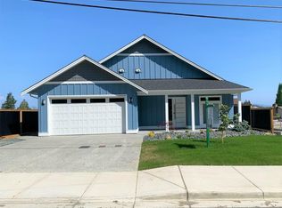 129 Despard Ave W, Parksville, BC