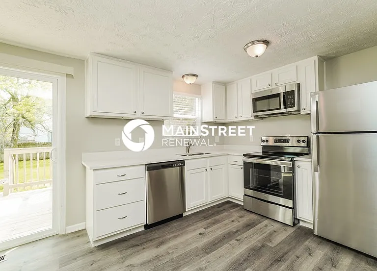 696 Maclam Dr — Photo 10