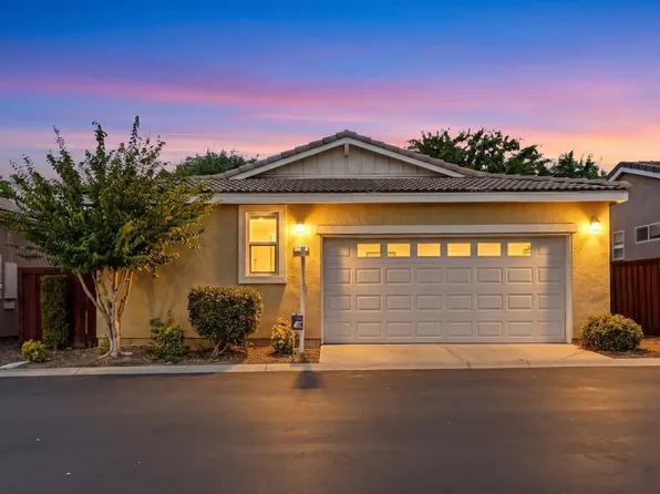10302 Oldham Ln, Bakersfield, CA 93306