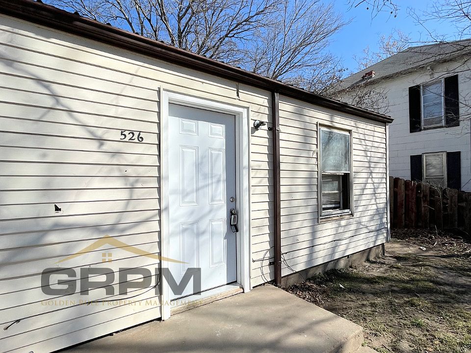1st image of 526 E 3rd Ave