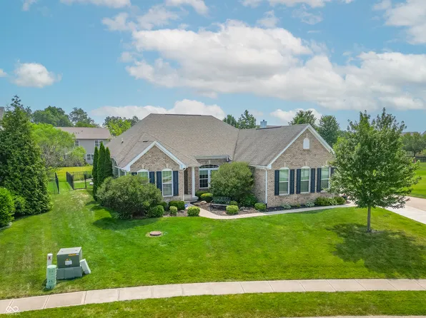 5765 Somerset Blvd, Bargersville, IN 46106