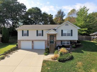 24 Heatherwood Dr, Collinsville, IL 62234