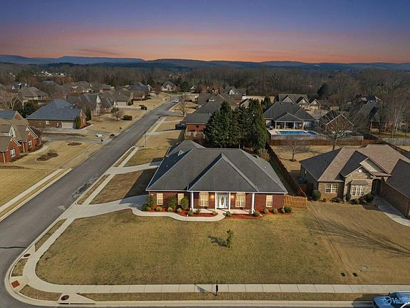 2nd image of 107 Cherry Ridge Dr