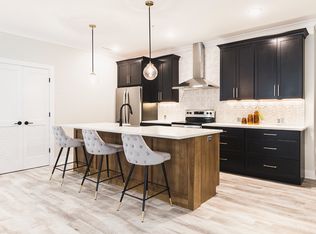 525 Ridge Street Apartments, Charlottesville, VA 22902