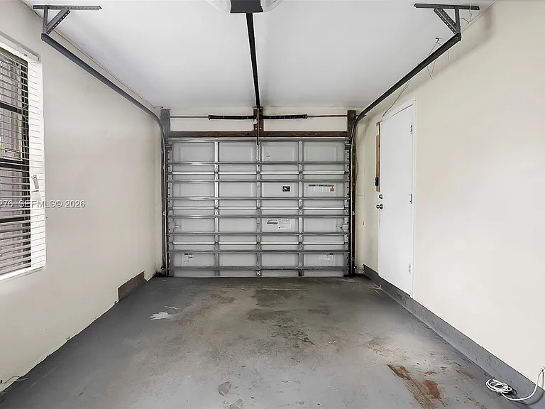 681 Thornridge Ave — Photo 28