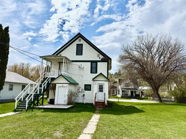 506 1st Ave #A-b, Eureka, MT 59917