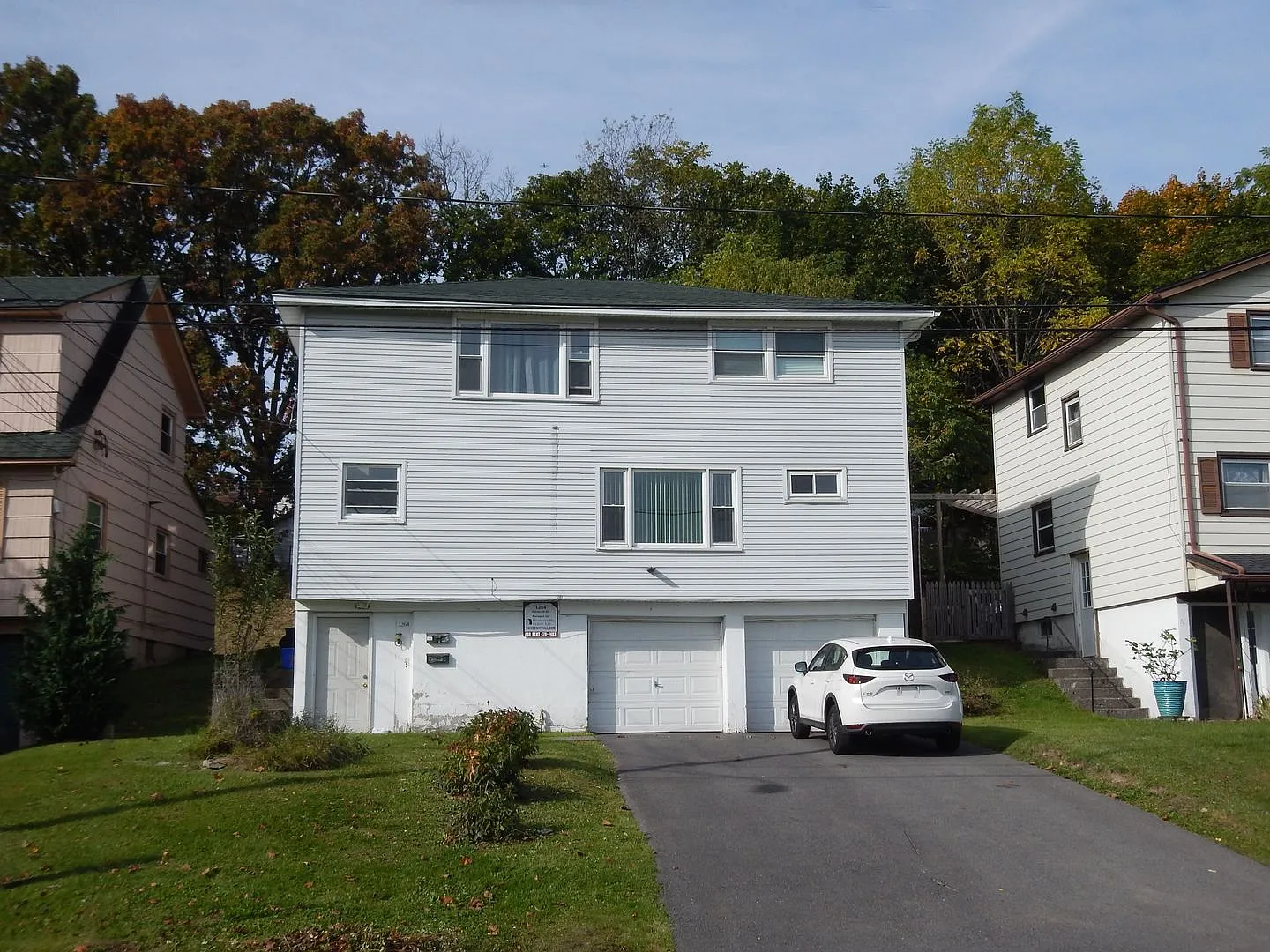 1264 Westcott St Apt 2 - Avail 6/2/2027 - Renovated Spacious Flat With Hardwoods Across from Barr... — Photo 2