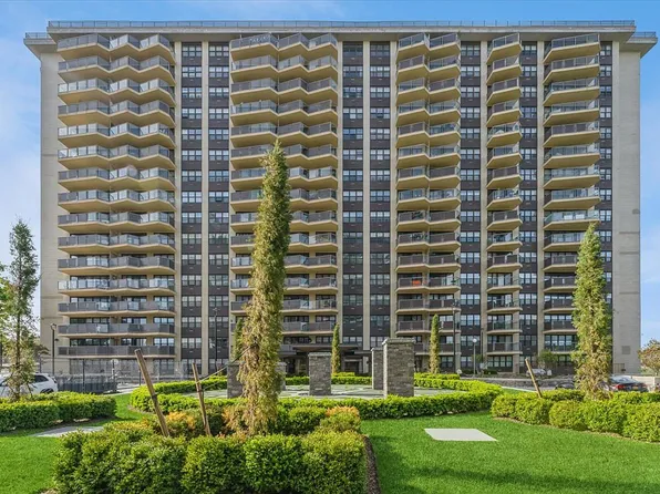 18-05 215th St APT 4E, Queens, NY 11360