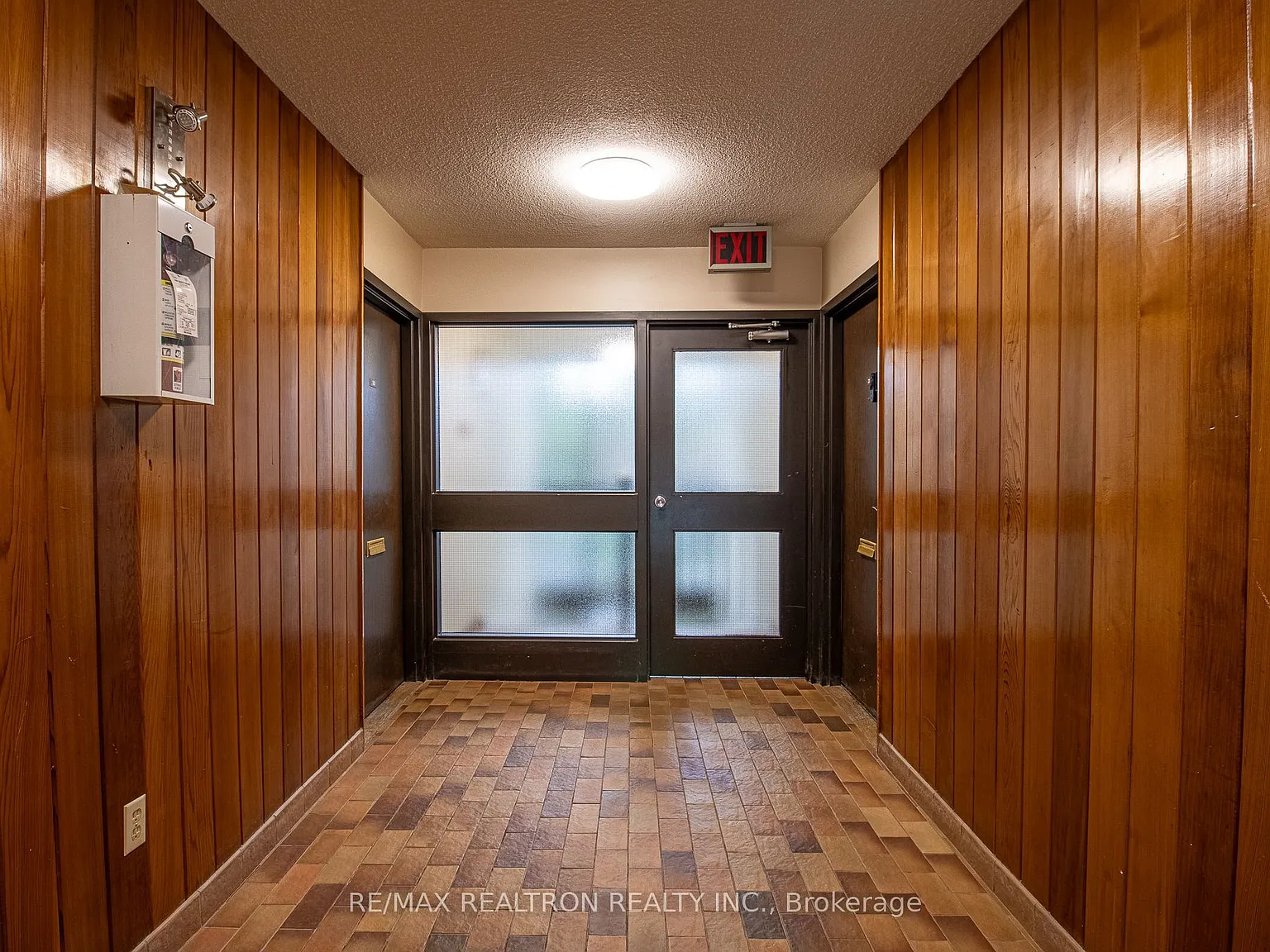 3 bed, $3,050 — Photo 3