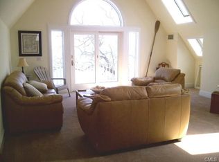 3 1/2 E Beach Dr, Norwalk, CT 06853