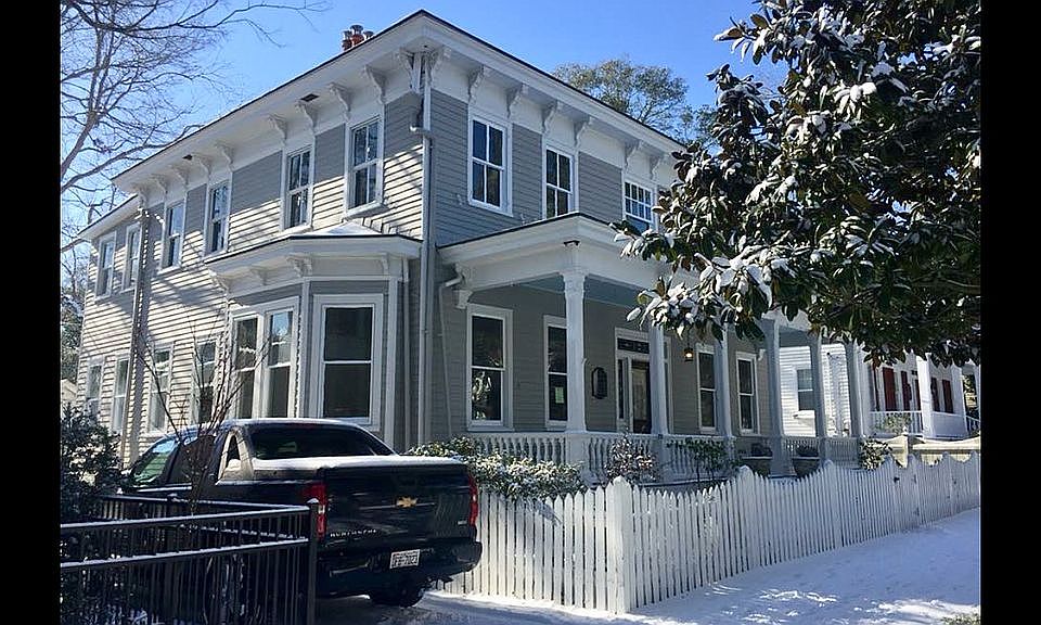 1st image of 610 Dock St