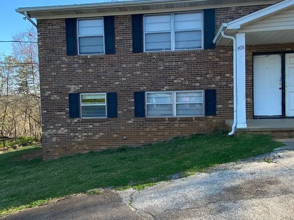 906 Flanders Ln NW, Knoxville, TN 37919