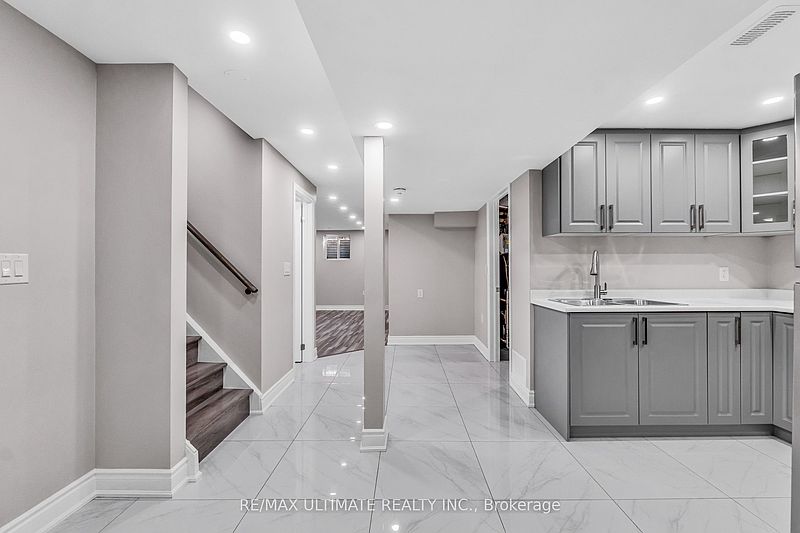 Brampton House for rent - 3 Bedrooms — photo 4