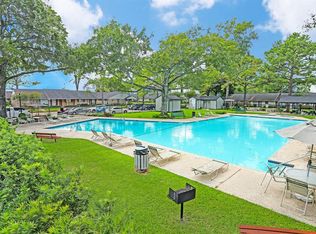 202 W Tri Oaks Ln APT 202, Houston, TX 77043