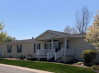 3099 Cobblestone Ln, Hudsonville, MI 49426