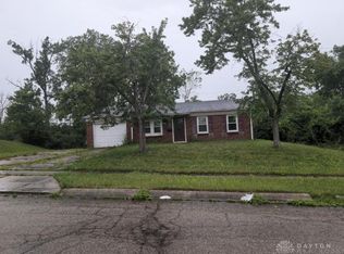 1425 Swinger Dr, Dayton, OH 45417