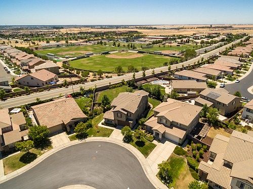 3rd image of 2075 Camp Whitney Cir