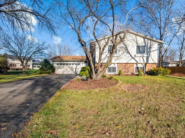 4650 Deerwood Ln N, Plymouth, MN 55442