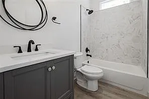 241 S Cotrell St — Photo 23