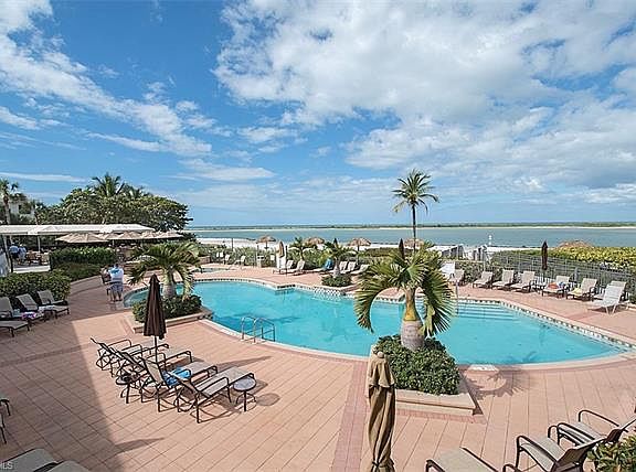 4th image of 397 Beach Lily Ln