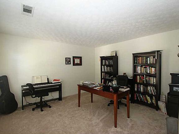 2nd image of 4840 Tanners Spring Dr