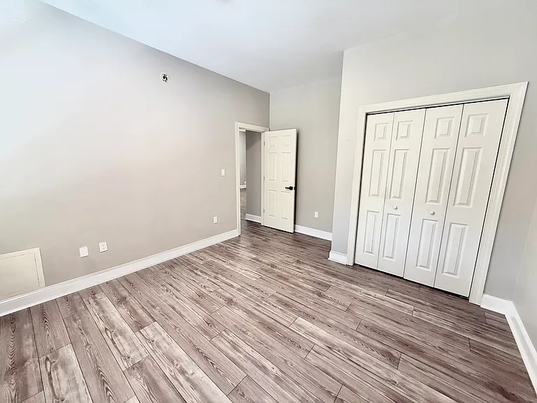1736 Memorial Ave SW #B — Photo 9