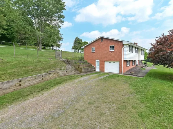 391 Lutz Rd, Oakdale, PA 15071