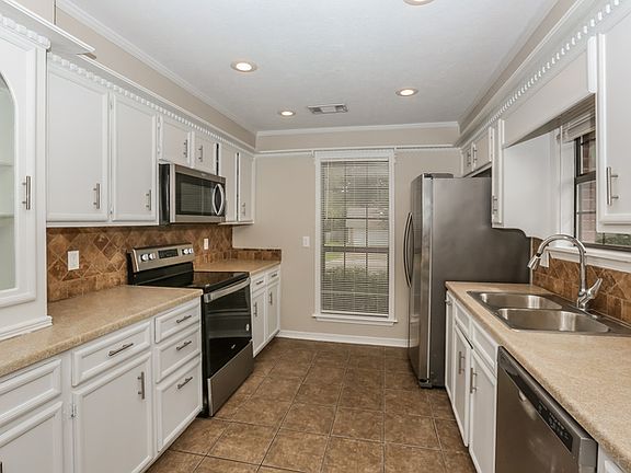 4th image of 420 Brentwood Dr