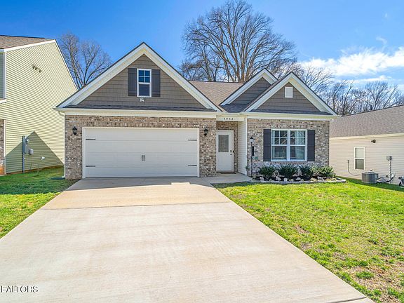 3rd image of 4952 Willow Bluff Cir