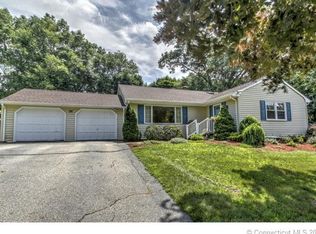 54 Plum Tree Ln, Trumbull, CT 06611