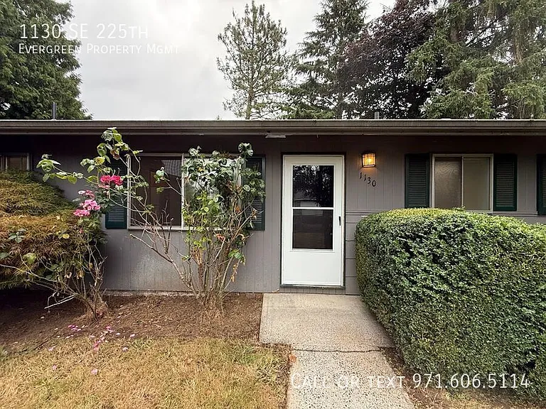 1130 SE 225th Ave — Photo 2