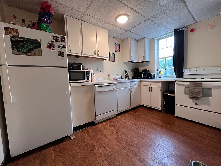 382 Forest Ave — Photo 9