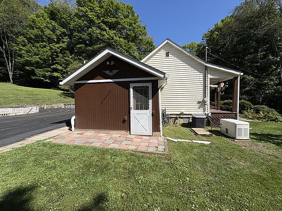 2nd image of 187 Kaneville Rd