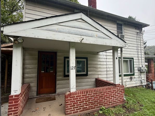 127 Linhart St #1
