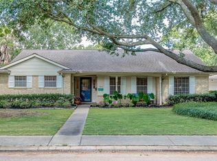 1623 Bowline Rd, Houston, TX 77062
