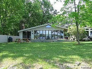 8881 McGregor Rd photo 1