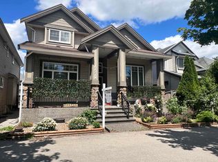 17371 64th Ave, Surrey, BC V3S1Y8