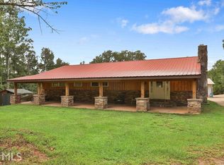 1417 Calvin Murphy Rd, Grantville, GA 30220