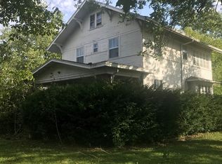 325 Water St, Weldon, IL 61882