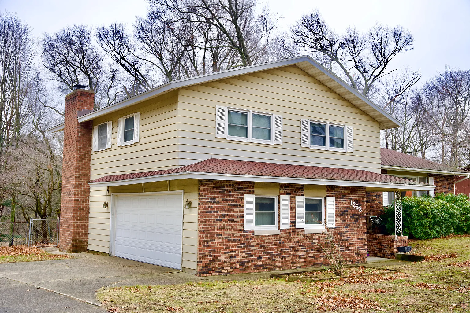 1252 Edinborough Dr photo 1