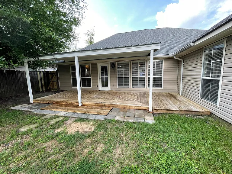 11327 Hampton Ct — Photo 21