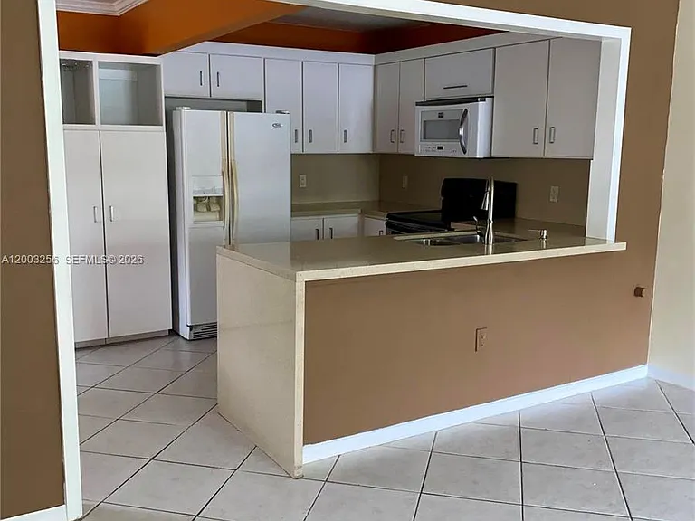 464 NE 210th Circle Ter #201-10A — Photo 7