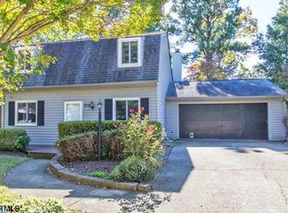 272 Lakeview Dr, Charlottesville, VA