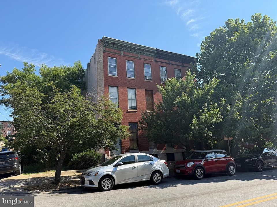 2nd image of 1412 W Lombard St