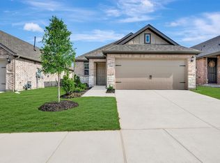 755 Hidden Feather Dr, Lavon, TX 75166