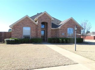 1427 Red Oak Dr, Alma, AR 72921