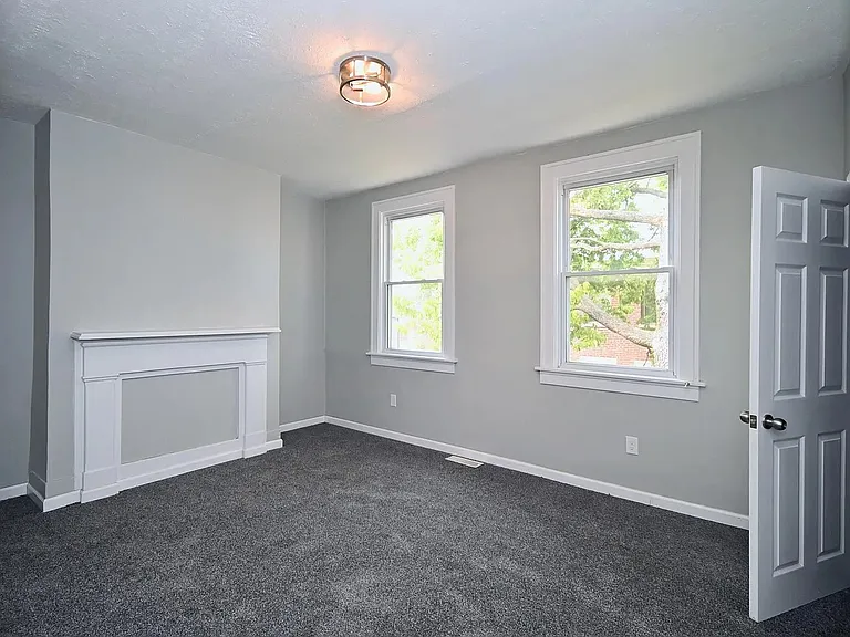 212 Washington Ave — Photo 18
