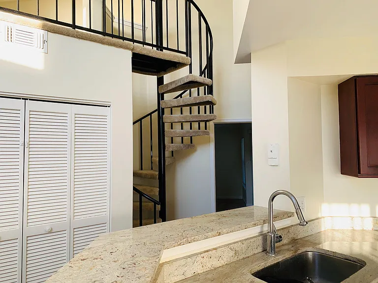 14226 Bowsprit Ln #608 — Photo 2