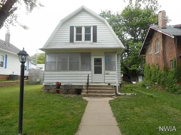 1st image of 521 S Irene St